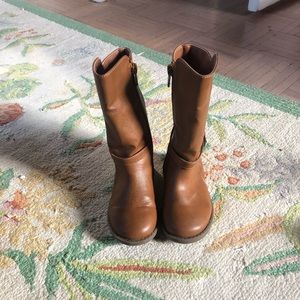 Toddler girl riding boots